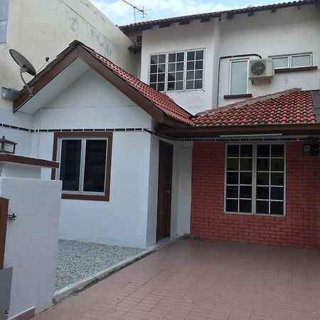 Rb Double Storey Bandar Tasik Selatan Homestay 吉隆坡 外观 照片